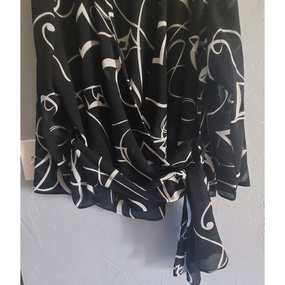 Lane Bryant  Tops  Blouse 26/28,Women, Polyester, Made In USA.cross In Front - Picture 10 of 13